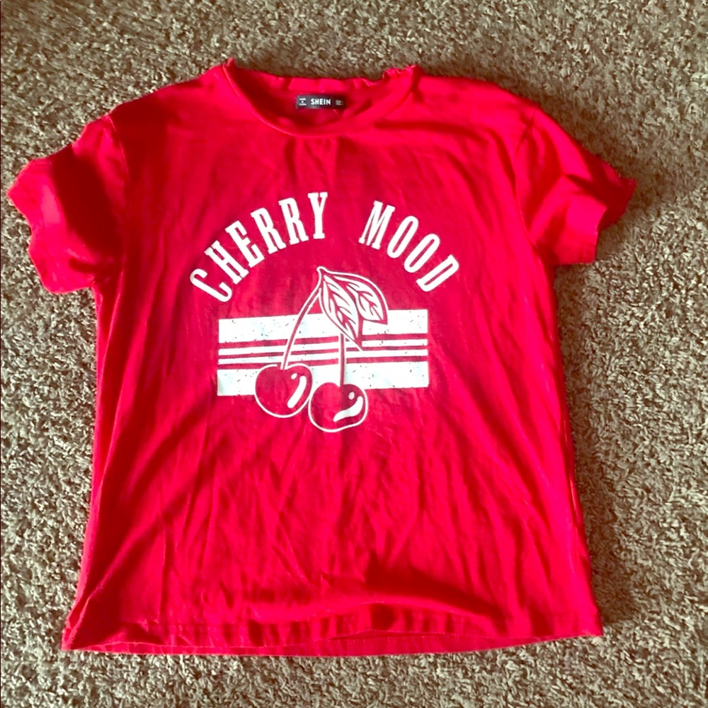 ‘CHERRY MOOD’ GRAPHIC TEE